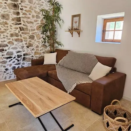 Mahayana, Entre Et Collines *