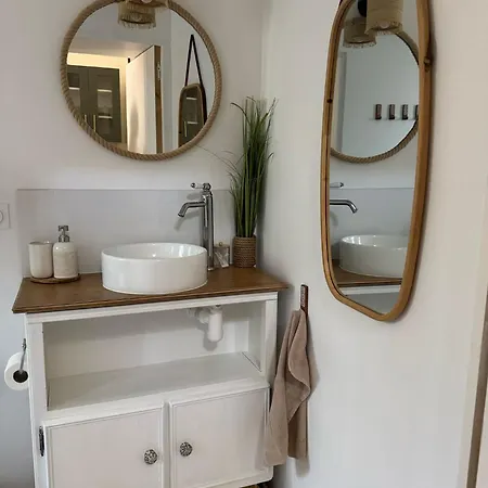 Tatil Evi Mahayana, Entre Et Collines Toulon