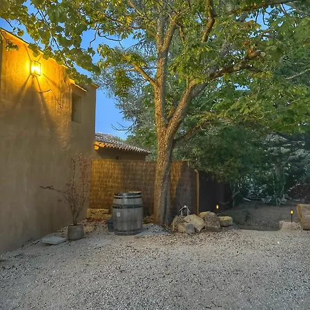 Tatil Evi Mahayana, Entre Et Collines Toulon